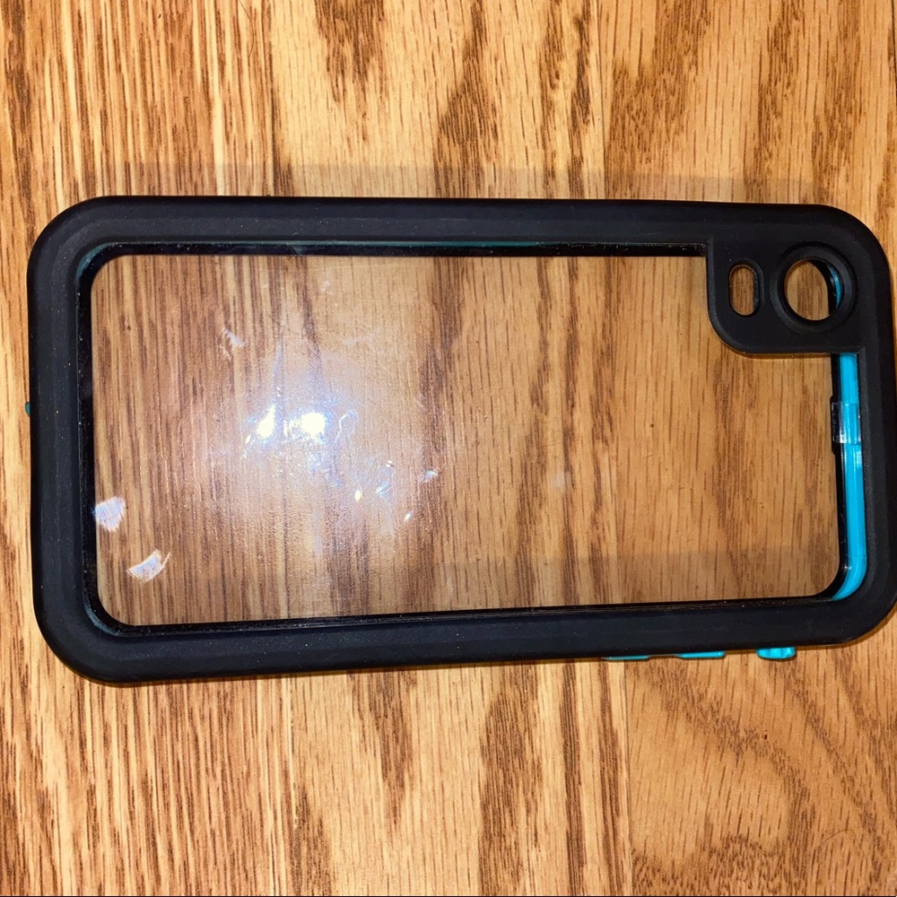 iphone XR case - Picture 3 of 4